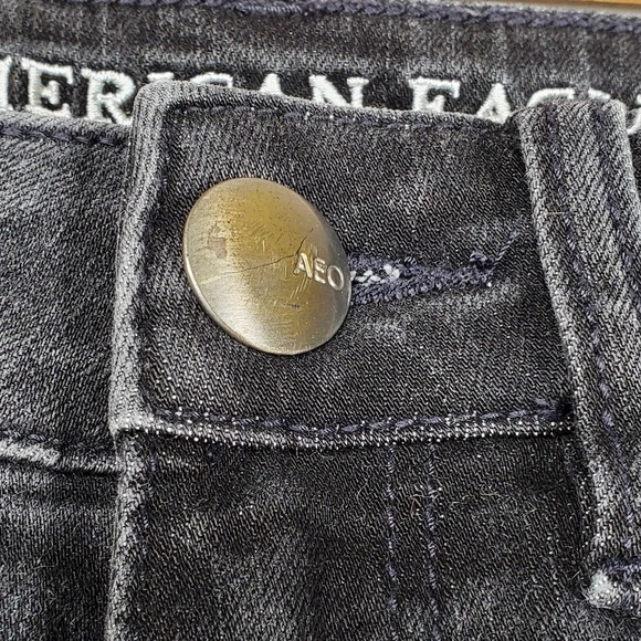 American Eagle Outfitters High Rise Shortie Shorts Faded Black Size 2 - Picture 3 of 8